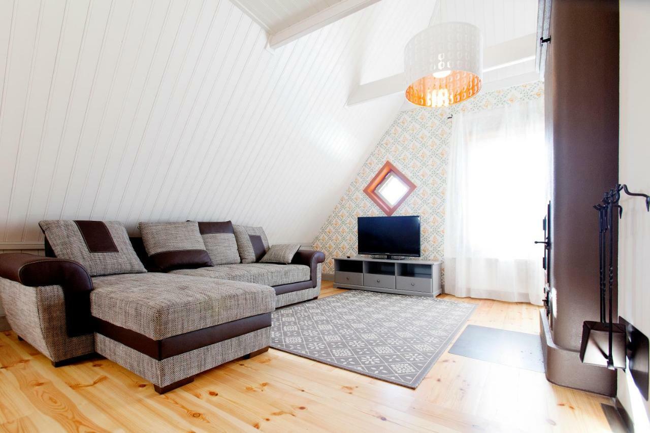 Osel Apartment Kuressaare Exteriör bild